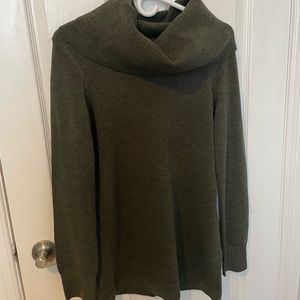 Dark Green Sweater Dress. Size medium. French Collection. Worn once.